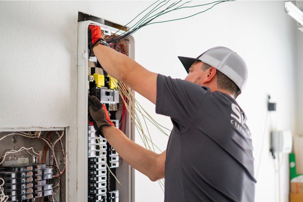 Things To Consider Before Hiring Local Electrician In Riverside